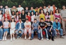 Наставникот Зоран со своето одд.