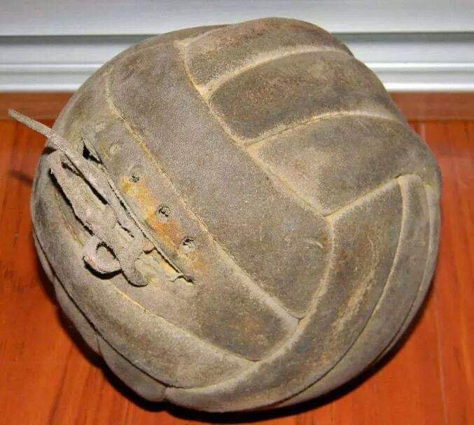 Prv vistinski fudbal