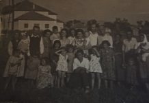 Браќата Перо и Столе Караџови со семејствата